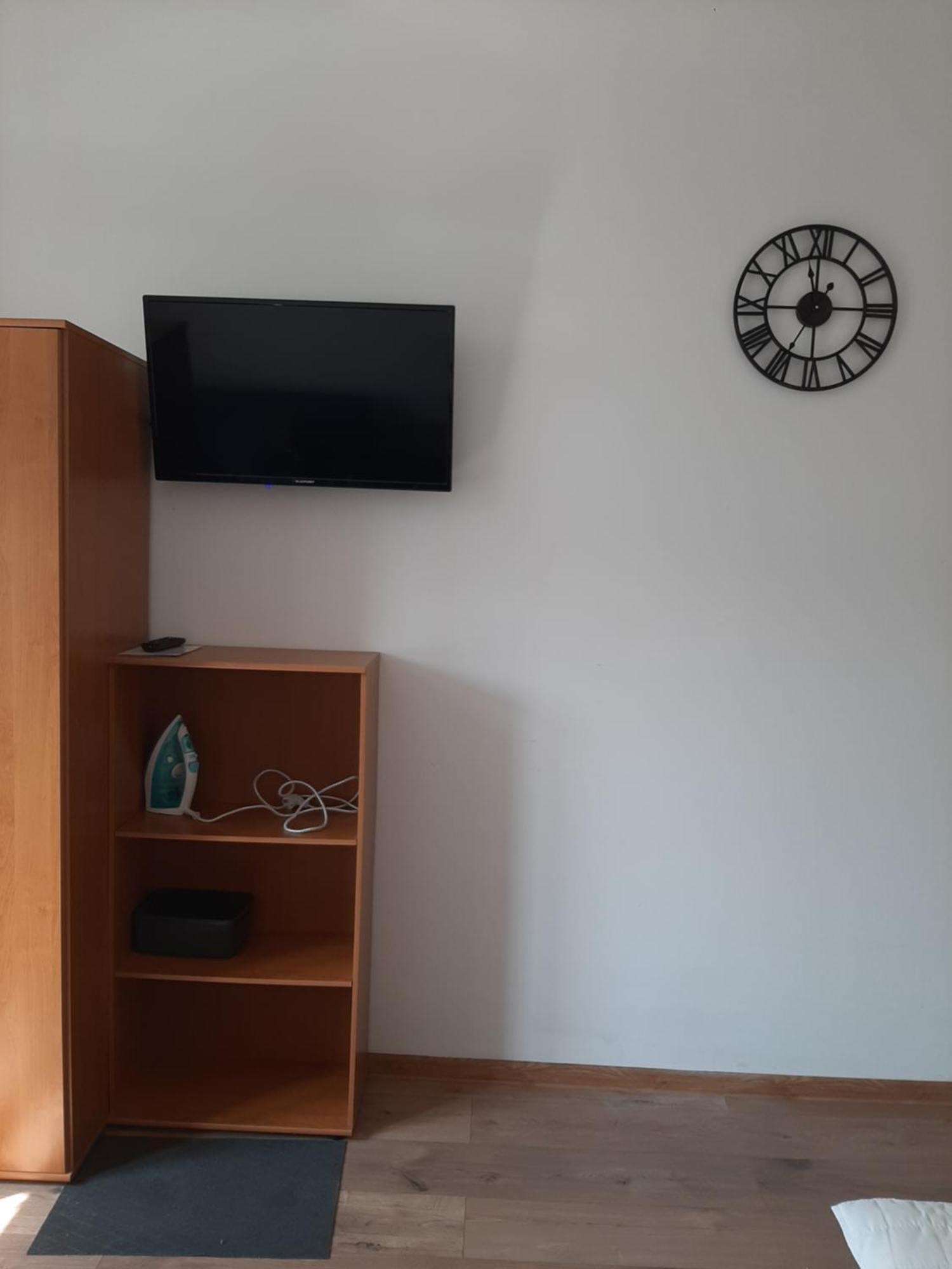 Apartamenty Marco 3-Bis- Przy Dworcu-Stare Miasto-Super Wi Fi 克拉科夫 外观 照片